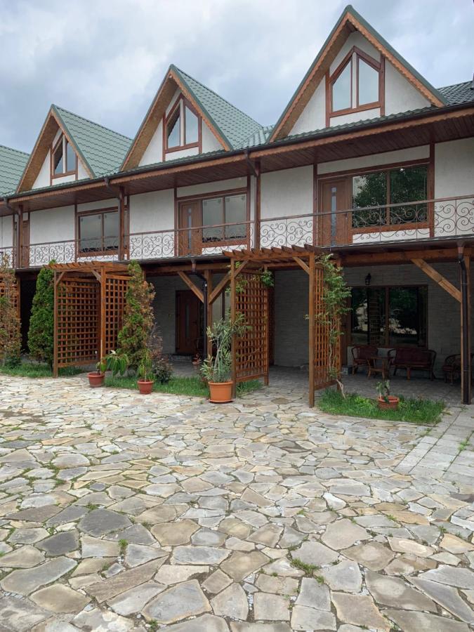 Pensiune Restaurant Rustic Rm Sarat Rymnik Zewnętrze zdjęcie